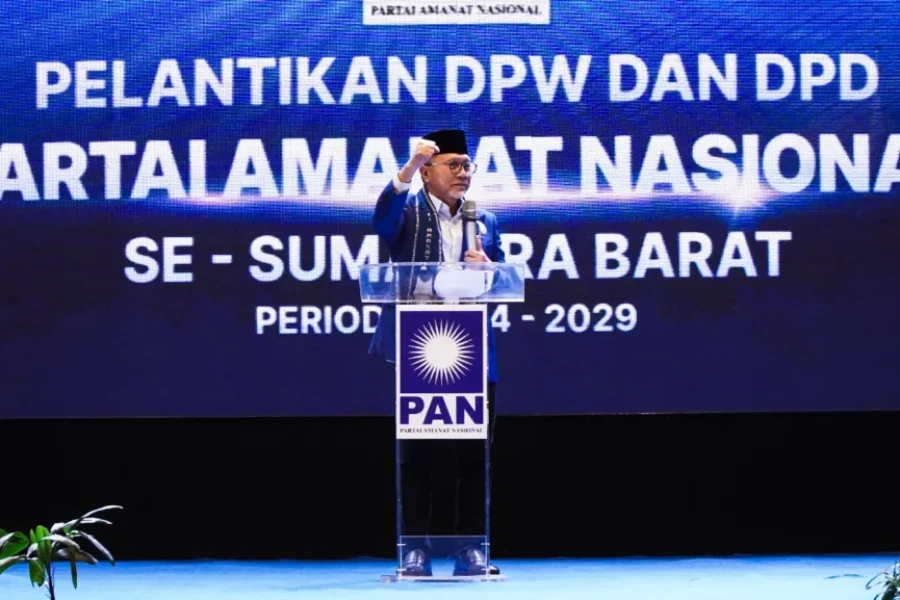 Pelantikan DPW PAN Sumbar 2024–2029, Ketum PAN Zulkifli Hasan Tegaskan Soliditas dan Kerja Bantu Rakyat